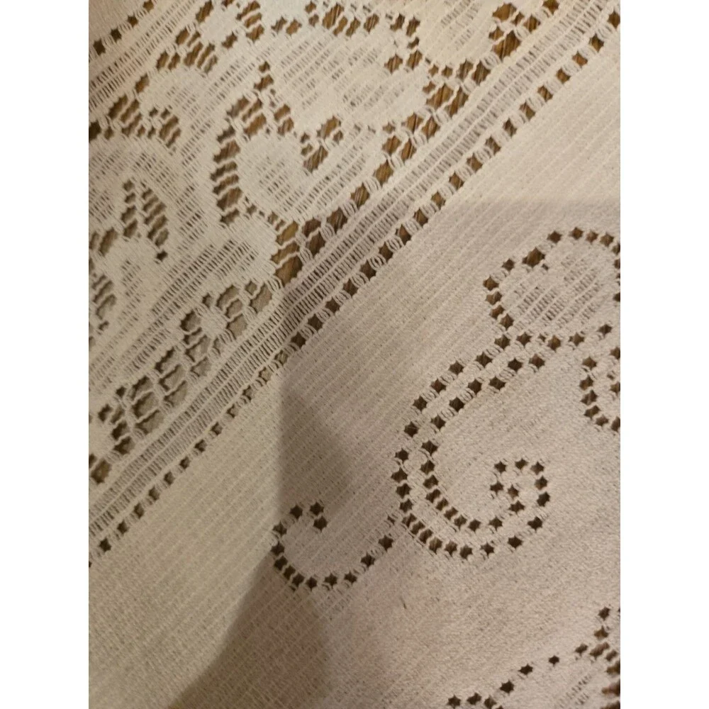 Vintage Lace Tablecloth 80 X 69 White Floral Medallion Rectangle Quaker